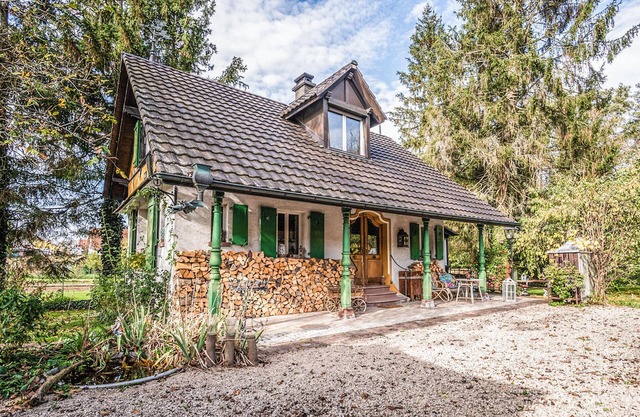 Awesome home in Knoeringue with sauna
