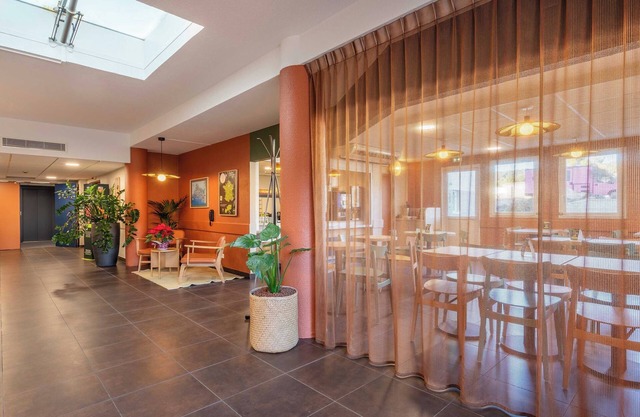 B&B HOTEL Aix-en-Provence Meyreuil Sainte-Victoire
