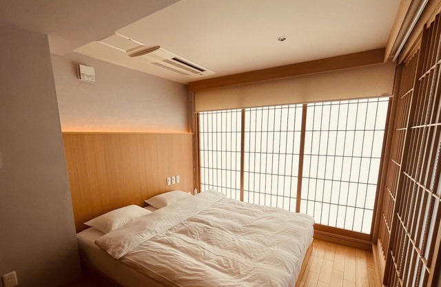 B / Chiyoda-ku Tokyo