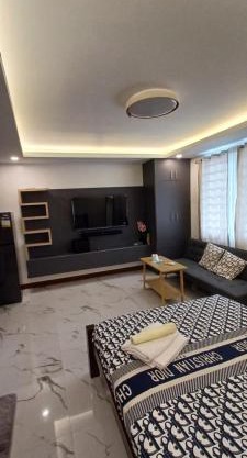 B Mary's Staycation in Tanza CAVITE Condo Type with balcony 2 person