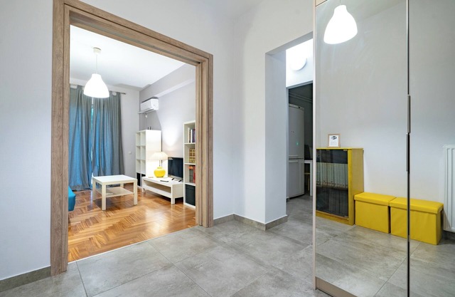 Backyard Bliss in Ano Patisia by ΜΡS