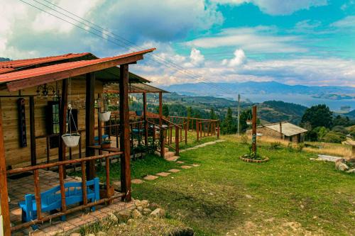 Balcones del Lago de Tota