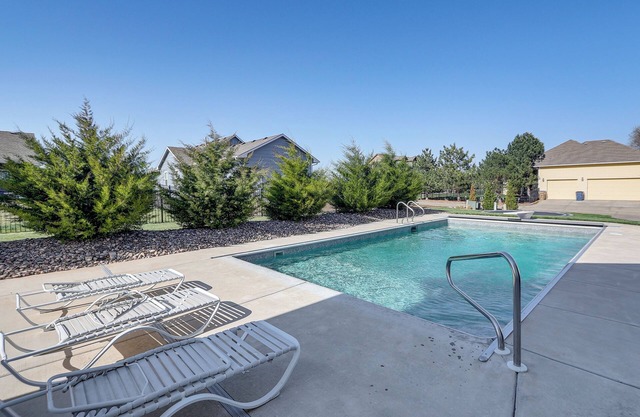 Balcony & Patio: Spacious Home in Bel Aire!