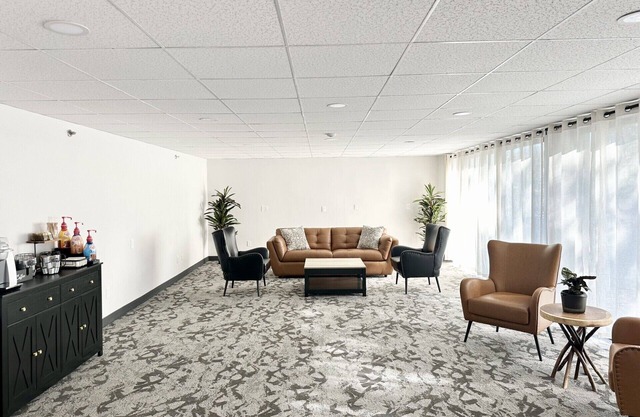 Baldwin Inn & Suites, SureStay Collection by Best Western