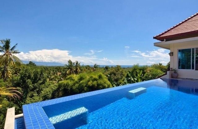 Bali Ocean View Villa in Lovina