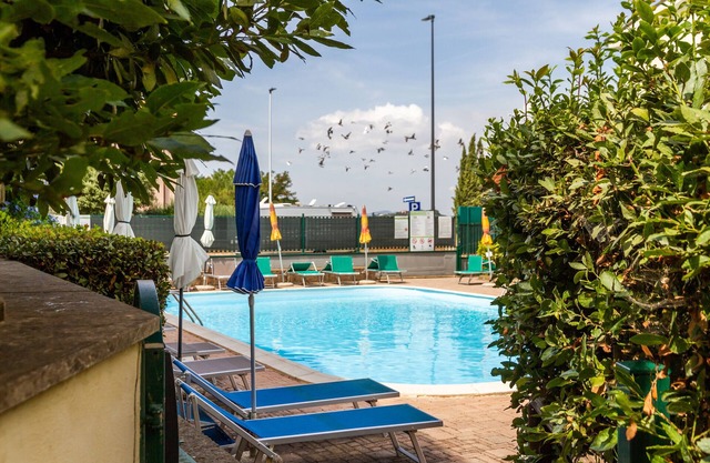 Basement studio Apartment with Terrace, Garden and Shared Pool