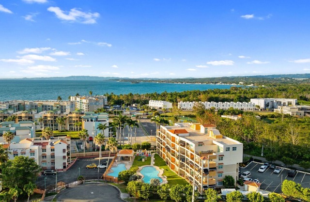 Beach access apartment at Bahia Serena 104