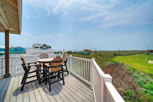 Beach Boardwalk Pool Access Ocean Views Coral Reef by AvantStay