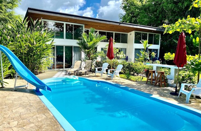 Beach home, A/C, Pool, Wi-Fi, Family