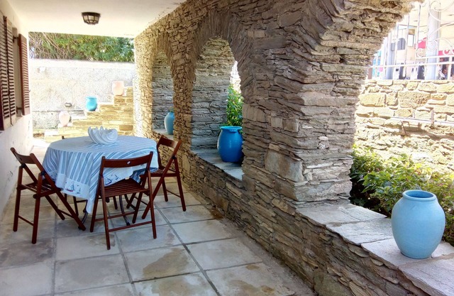 BEACH HOUSE KONSTANTINOS