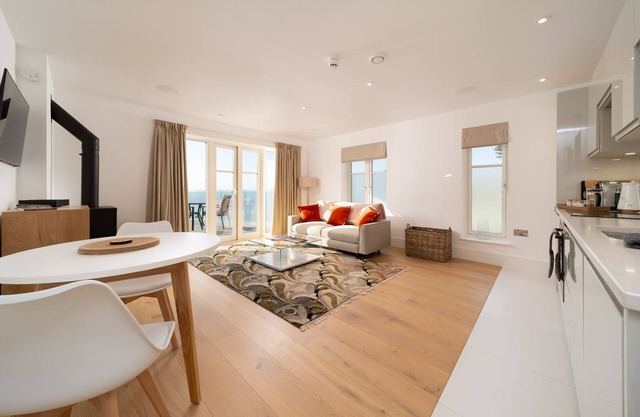 Beach View, one bedroom luxury apartment in Lynmouth