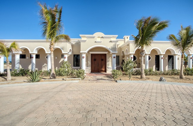 Beachfront Hacienda on the Sea of Cortez with pool near Four Seasons Resort