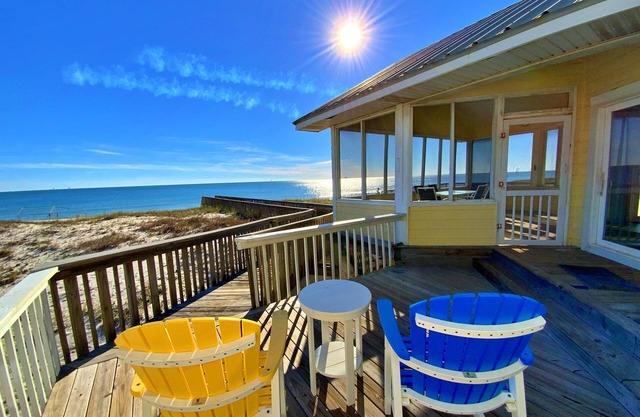 Beachfront! Pools, Tennis, Pets OK!