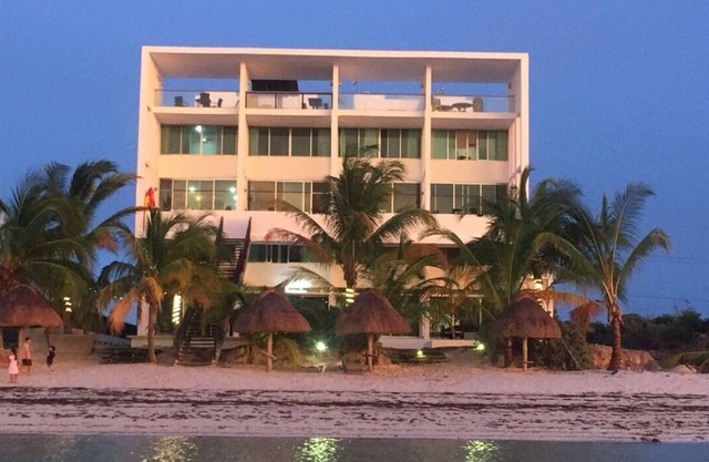BEACHFRONT VILLA GH 1 FULLY FURNISH SECURITY 24/7