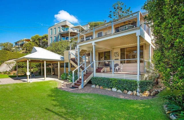Beachside House @ North Avoca