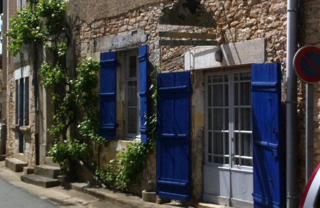 Beautiful holiday home for 3 to 4 people in a small village on the river.