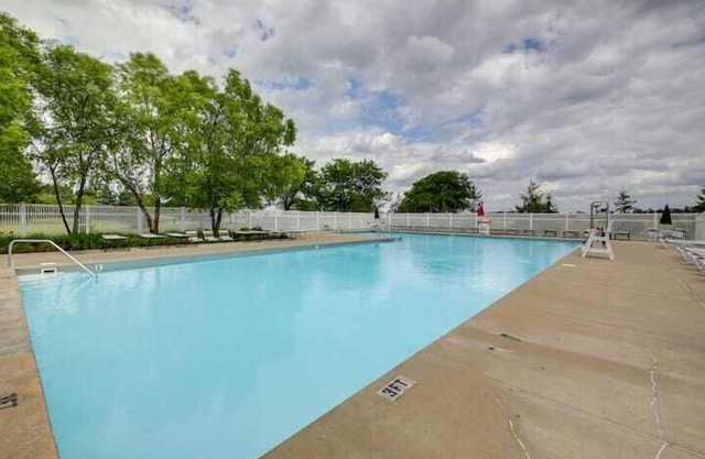 Beautiful 4-Bedroom Haven near Indianapolis
