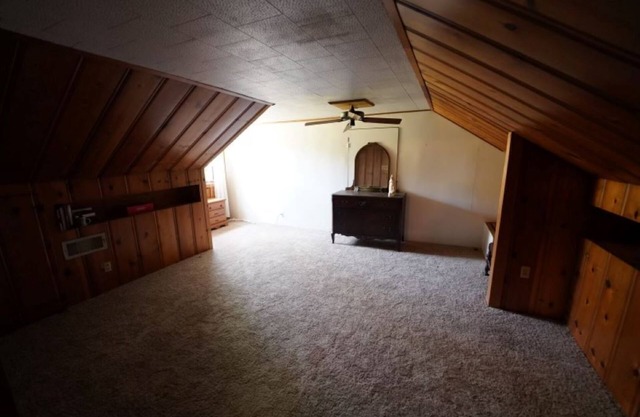 Beautiful 4ac setting on Historic Allendale, bordered by Mississippi River Levee