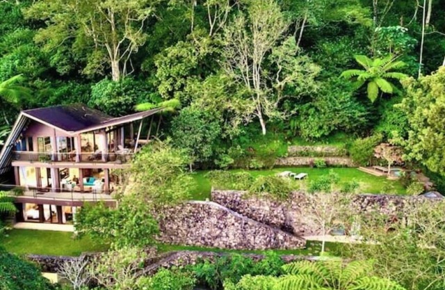 Beautiful 4BR Beratan Lake Villa with Private Jacuzzi & Sauna