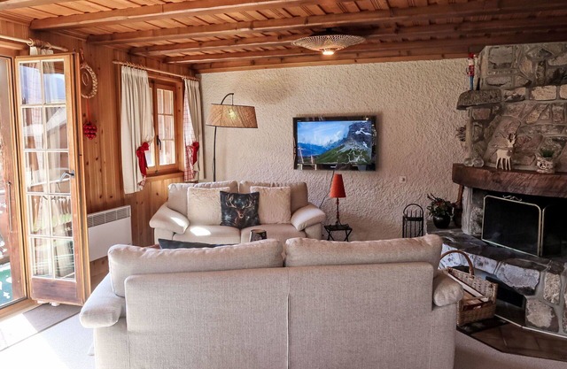 Beautiful apartment for 8 people with WIFI, TV, balcony, panoramic view and parking