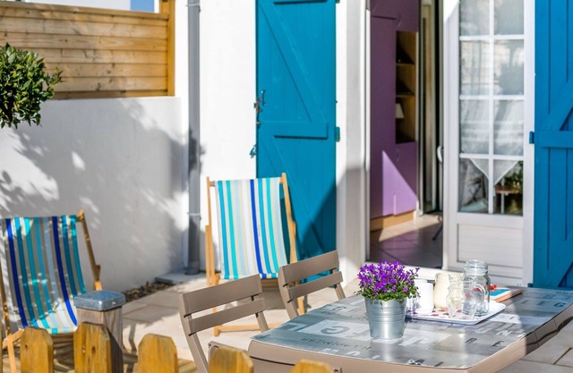 Beautiful apartment for 2 guests with WIFI, A/C, TV, terrace and parking