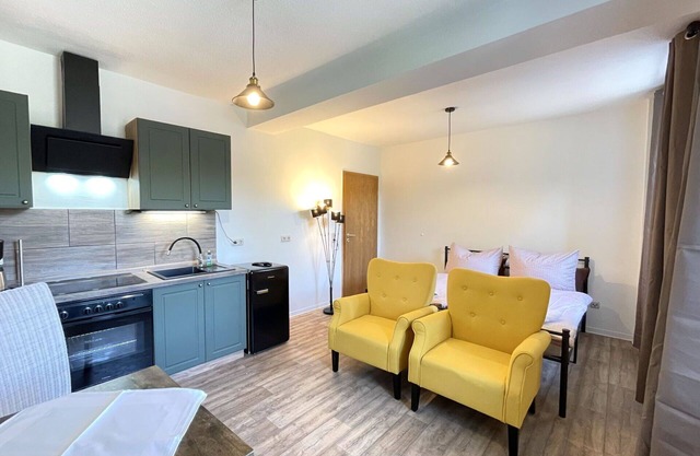 Beautiful apartment for 2 guests with WIFI, TV, pets allowed and parking