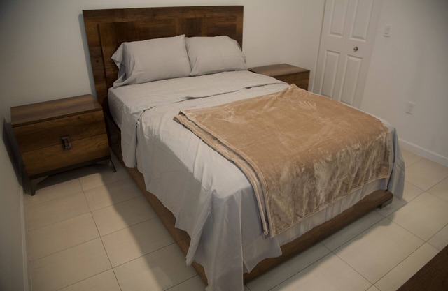 beautiful comfortable townhouse apartment, located in the must peaceful area.