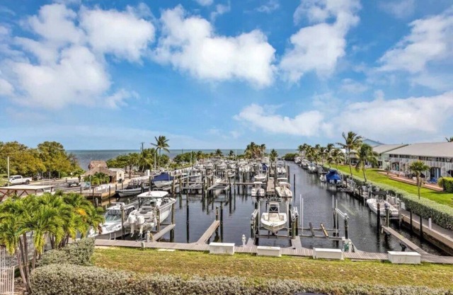Beautiful condo with amazing Ocean, Marina & Beach views!