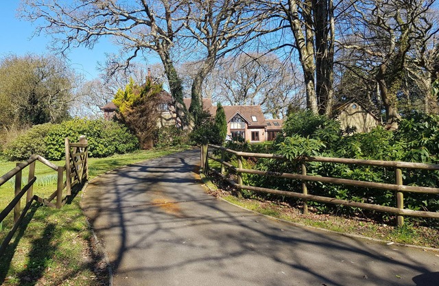 Beautiful cottage in woodland setting close to the Dorset coast