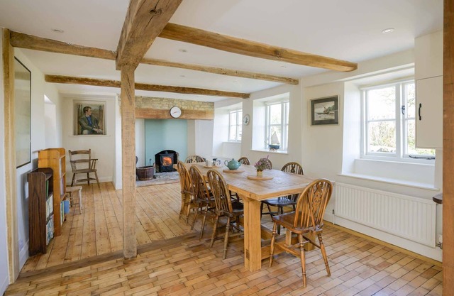 Beautiful Cottage with Expansive Countryside Views