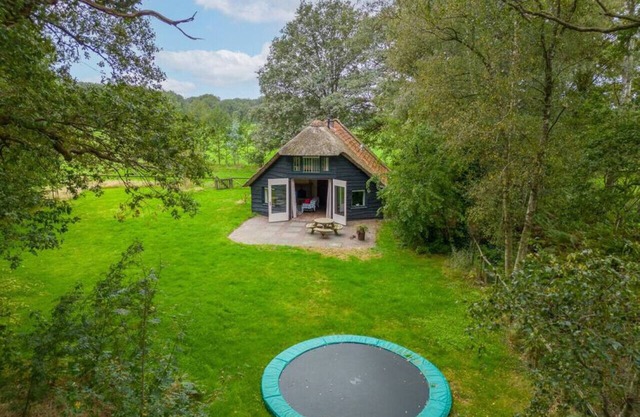 Beautiful detached family house on a large plot