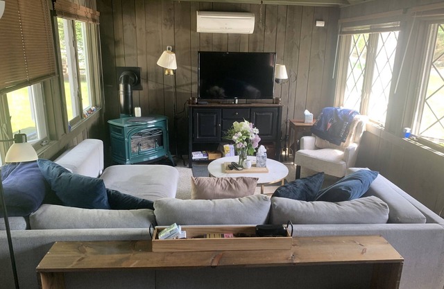 Beautiful Escape 3 miles from Gillette!