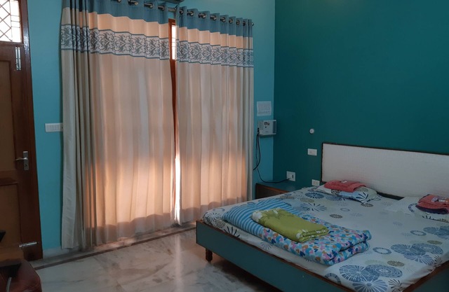 Beautiful Fully Furnished 2BHK Suite - rooms, lobby, kitchen, bathrooms, Garden