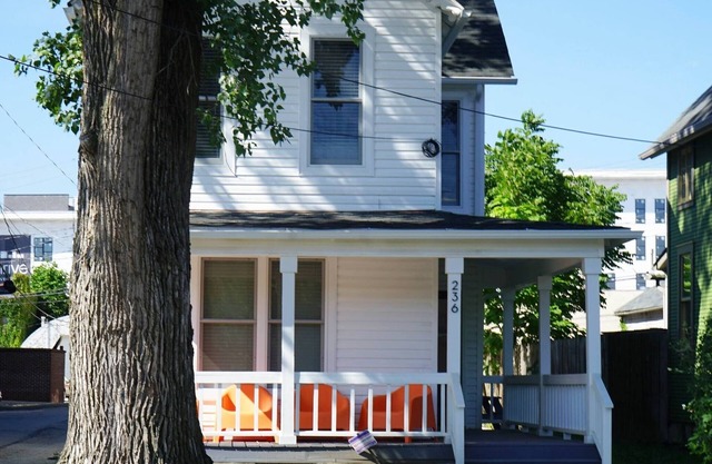 Beautiful Home Central Columbus