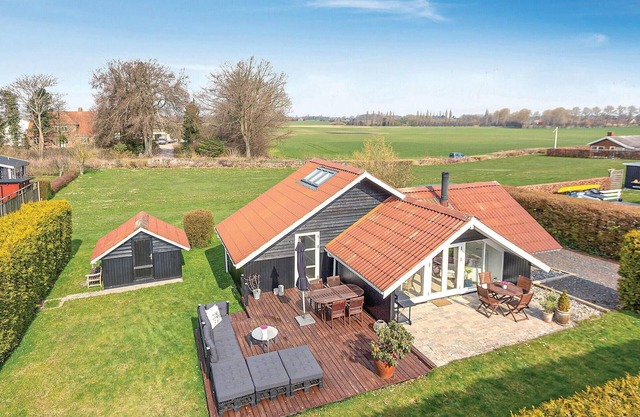 Beautiful home in Karrebæksminde