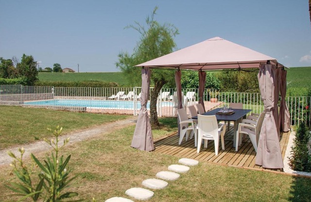 Beautiful home in Beauville with 5 Bedrooms, WiFi and Outdoor swimming pool