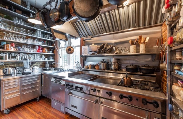 Beautiful home in Gan