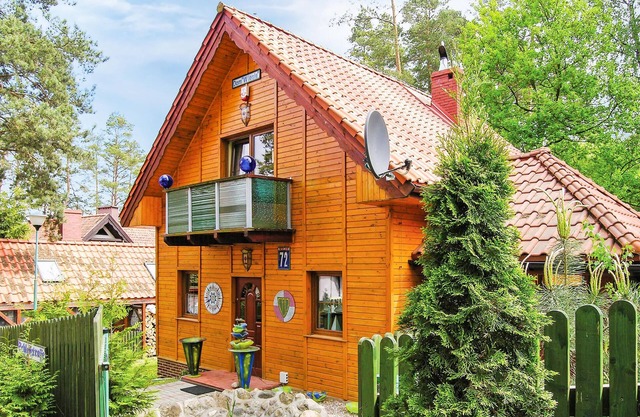 Beautiful home in Grunwald with WiFi