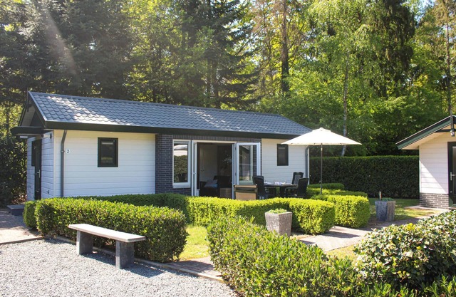 Beautiful home in Vorden with kitchen