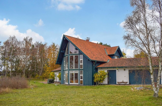 Beautiful home in Ystad with WiFi
