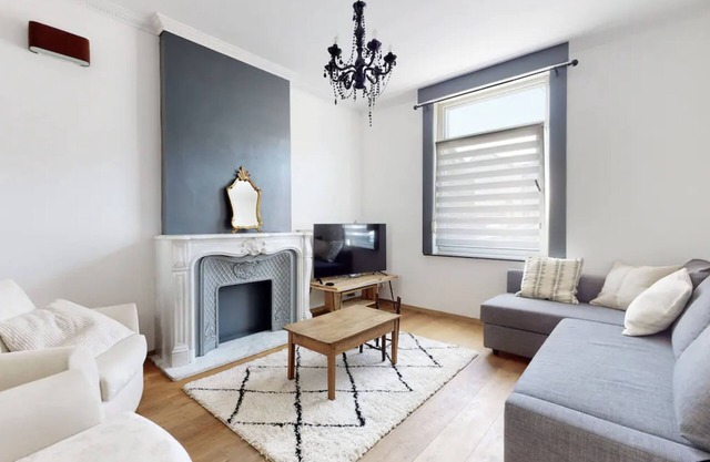 Beautiful house in Mons-SHAPE-G00gle- Pairi Daiza
