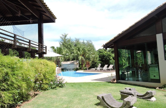 Beautiful house with incredible view/high standard/condominium/WiFi/heated pool/soccer field