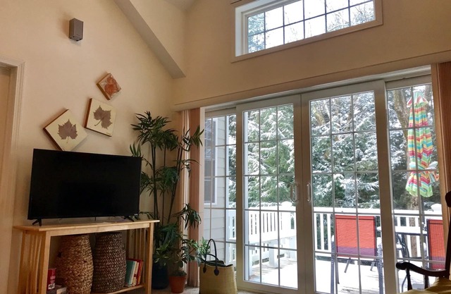 Beautiful Jiminy Peak Mountainside Condo Near Lifts - Just Remodeled