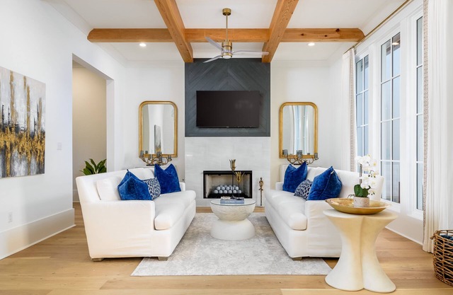 Beautiful New Townhome! Outdoor Kitchen, Near L'auberge and LSU
