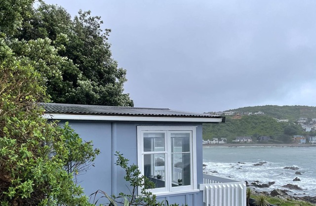 Beautiful Oceanfront Studio with Epic and Peaceful Views
