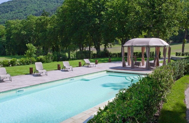 Beautiful private villa with A/C, WIFI, private pool, TV, patio, panoramic view and parking