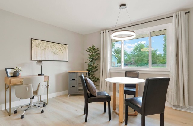 Beautiful Quite Furnished Home in Arvada - 10473