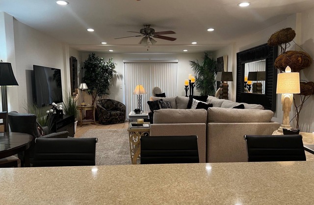 Beautiful remodeled, 2 BR/2B, fully furnished, Condo in Gorgeous Fountain Hills