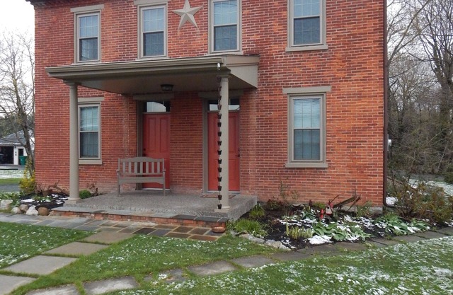 Beautiful single-family house building from 1840
