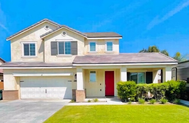 Beautiful Spacious 4BR 3BA Home with King Suite